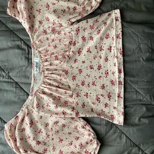 Pink with roses cropped blouse